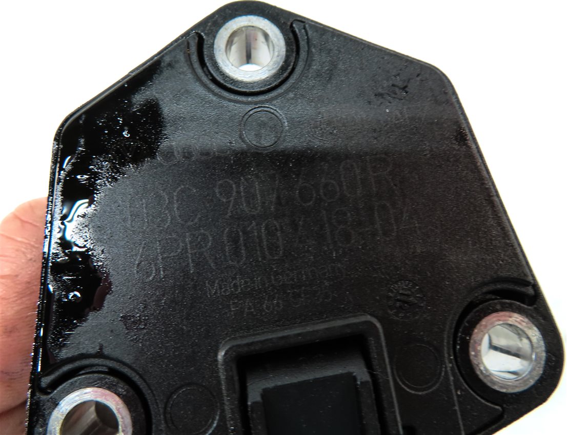 Thumbnail 5: 2011 AUDI Q7 (4L) 3.0L SUPER (CJWC) ENGINE OIL LEVEL SENSOR