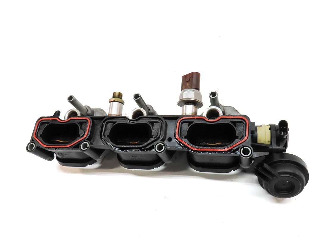 Thumbnail 6: 12-17 AUDI A6 A7 Q5 S5 SQ5 (C7 4G8 B8 8T 8R) RIGHT INTAKE MANIFOLD DIFFUSER RAIL