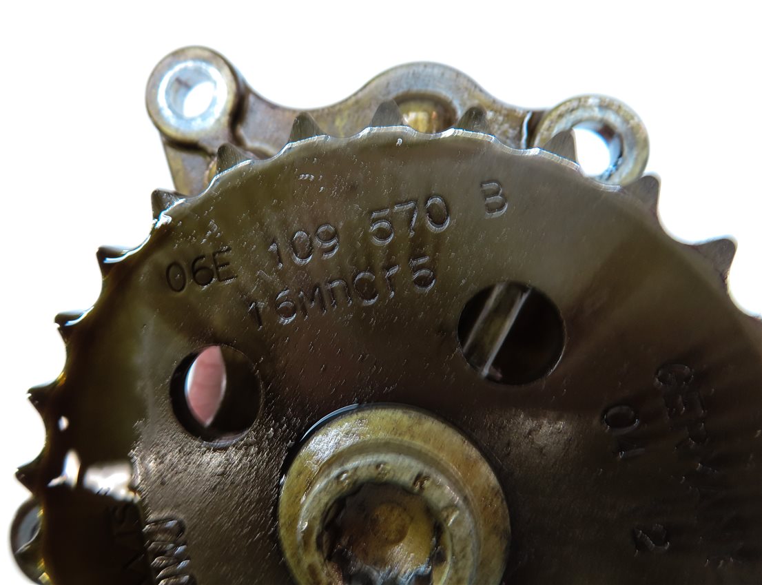 Thumbnail 6: 2011 AUDI Q7 (4L) 3.0L SUPER (CJWC) ENGINE OIL PUMP