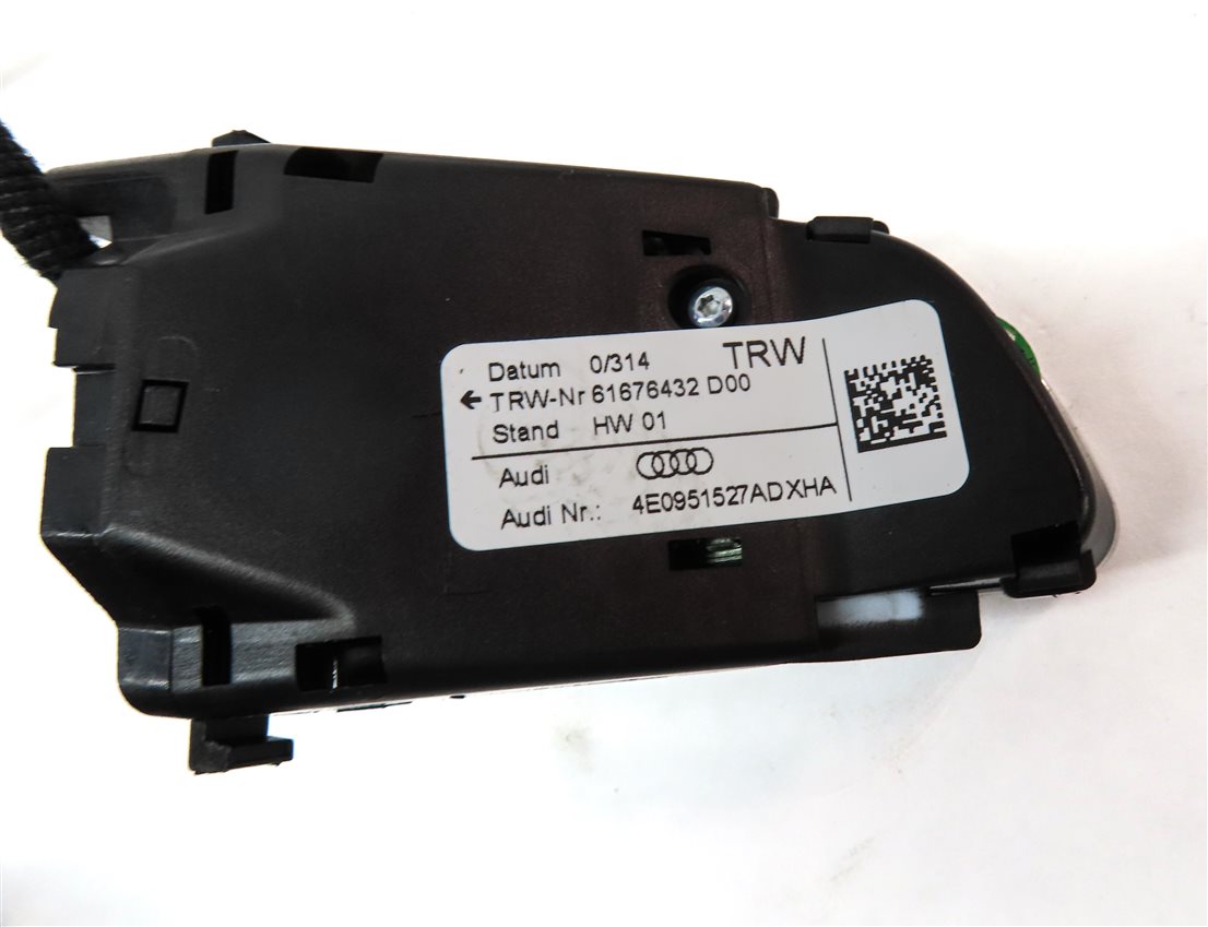 Thumbnail 6: 2011 AUDI Q7 (4L) LEFT & RIGHT STEERING WHEEL SWITCH BUTTON SET 2 & WIRE HARNESS