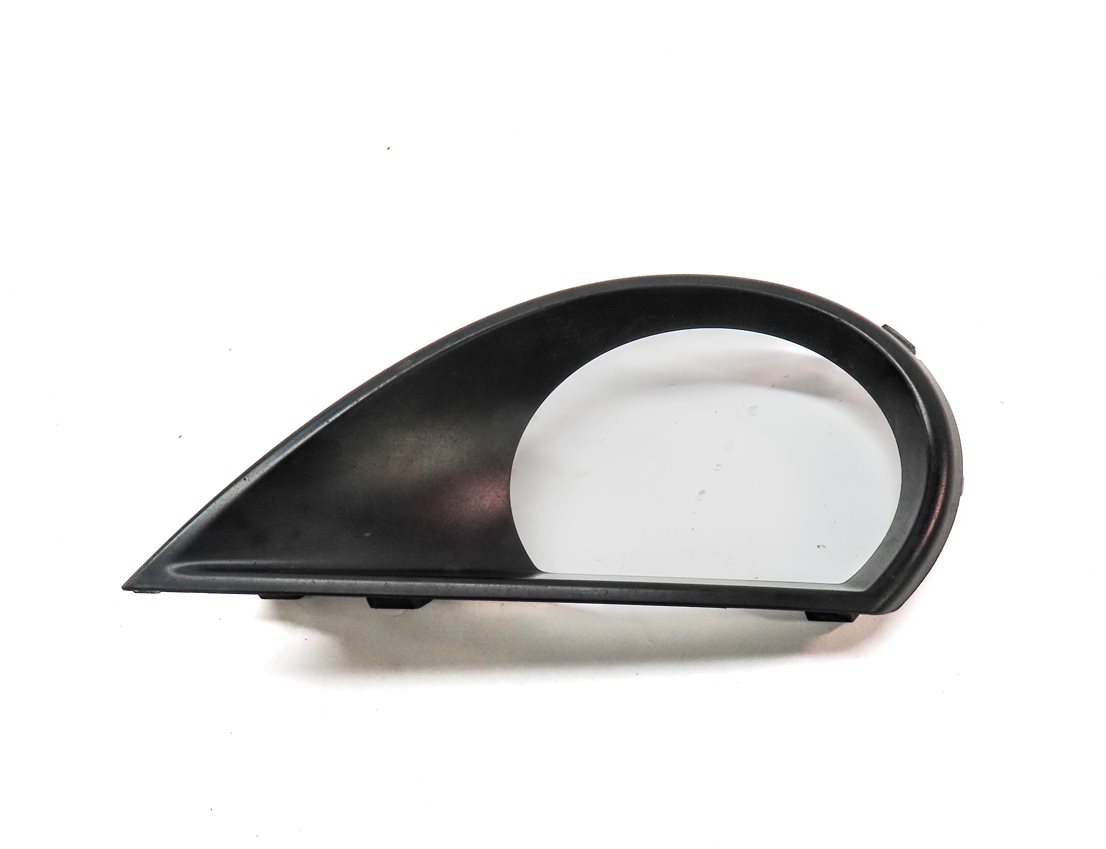 Thumbnail 4: 2011 AUDI Q7 (4L) FRONT RIGHT PASSENGER FOGLIGHT FOG LIGHT SURROUND TRIM PANEL