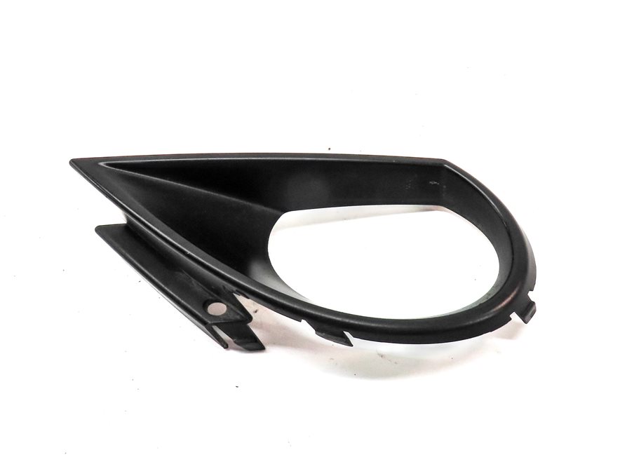 Thumbnail 2: 2011 AUDI Q7 (4L) FRONT LEFT DRIVER FOGLIGHT FOG LIGHT SURROUND TRIM PANEL