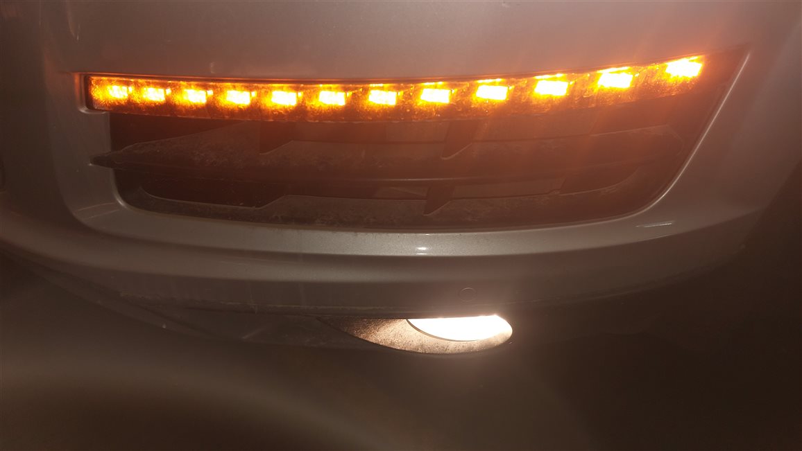 Thumbnail 2: 2010-2015 AUDI Q7 (4L) LEFT FRONT DRIVER TURN SIGNAL MARKER LIGHT LAMP (LED)