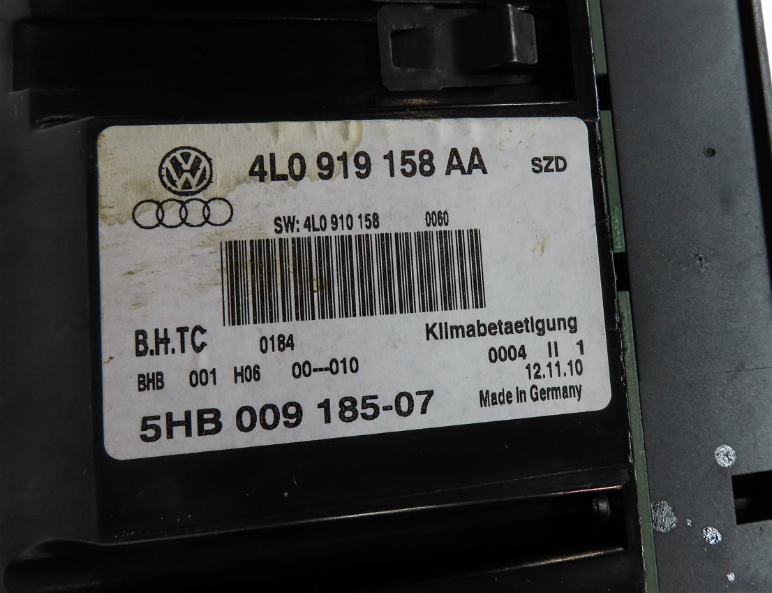 Thumbnail 6: 2010-2012 AUDI Q7 (4L) REAR CONSOLE HEATER A/C TEMPERATURE CLIMATE CONTROL PANEL