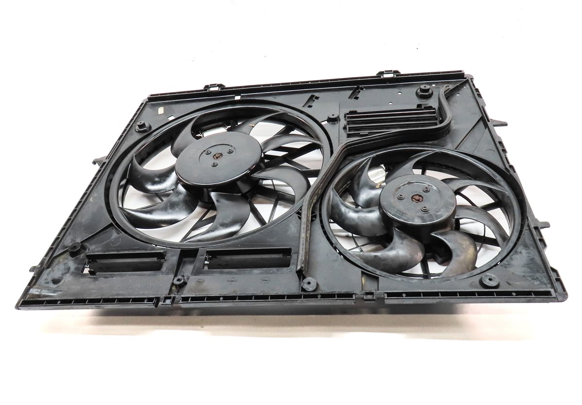 Thumbnail 2: 11-15 AUDI Q7 (4L) 3.0L ENGINE RADIATOR COOLING FAN (FOR MODELS w/ HITCH OPTION)