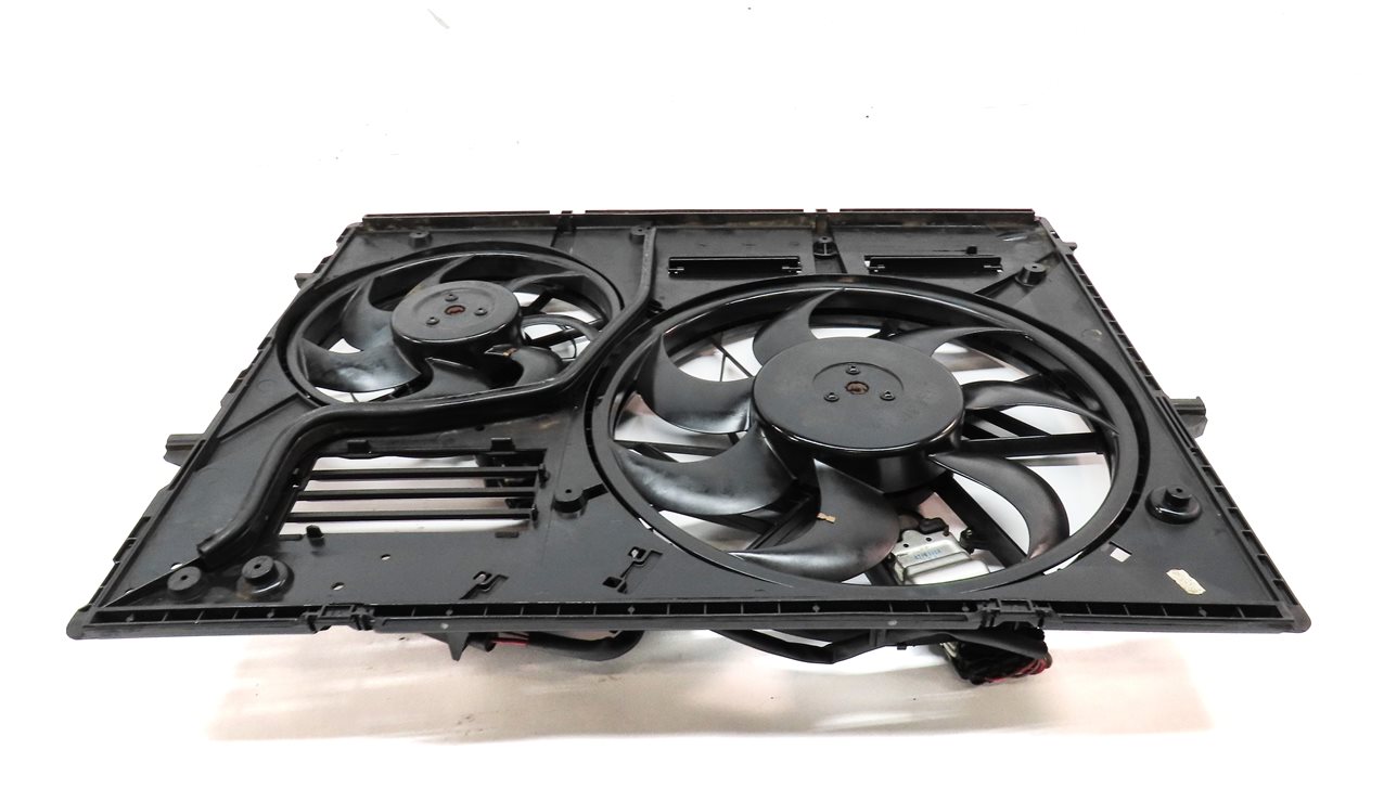 Thumbnail 4: 11-15 AUDI Q7 (4L) 3.0L ENGINE RADIATOR COOLING FAN (FOR MODELS w/ HITCH OPTION)