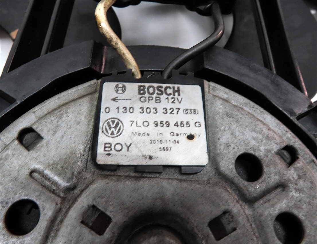 Thumbnail 7: 11-15 AUDI Q7 (4L) 3.0L ENGINE RADIATOR COOLING FAN (FOR MODELS w/ HITCH OPTION)
