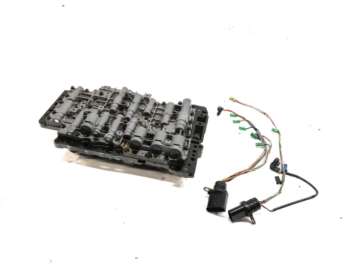 11-15 VW TOUAREG / AUDI Q7 (4L) 8 SPEED MHN AUTOMATIC TRANSMISSION VALVE BODY