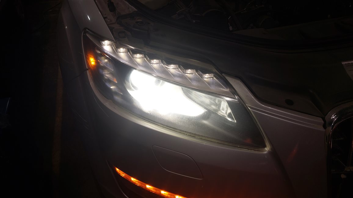Thumbnail 2: 2010-2015 AUDI Q7 (4L) RIGHT PASSENGER XENON HID HEADLIGHT LIGHT LAMP (NON AFS)