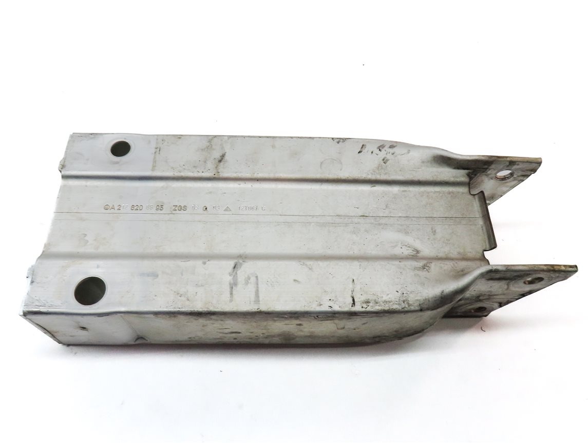 Thumbnail 5: 10-18 MERCEDES E300 E350 E400 E550 CLS550 FRONT LEFT/RIGHT BUMPER BRACKET SET/2