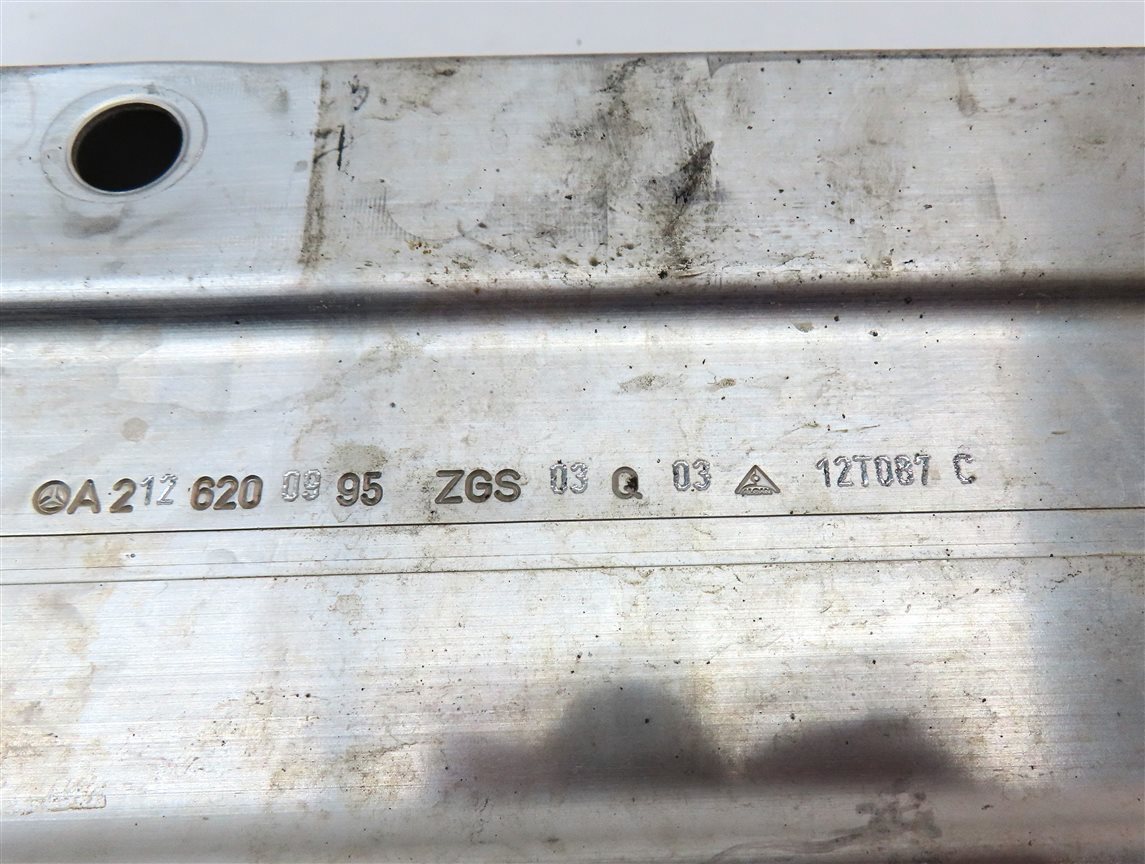 Thumbnail 6: 10-18 MERCEDES E300 E350 E400 E550 CLS550 FRONT LEFT/RIGHT BUMPER BRACKET SET/2