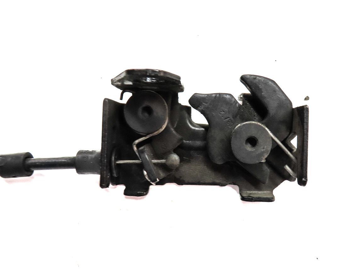 Thumbnail 5: 2012 MERCEDES E350 SEDAN (W212) FRONT LEFT & RIGHT HOOD SAFETY LATCH SET/2