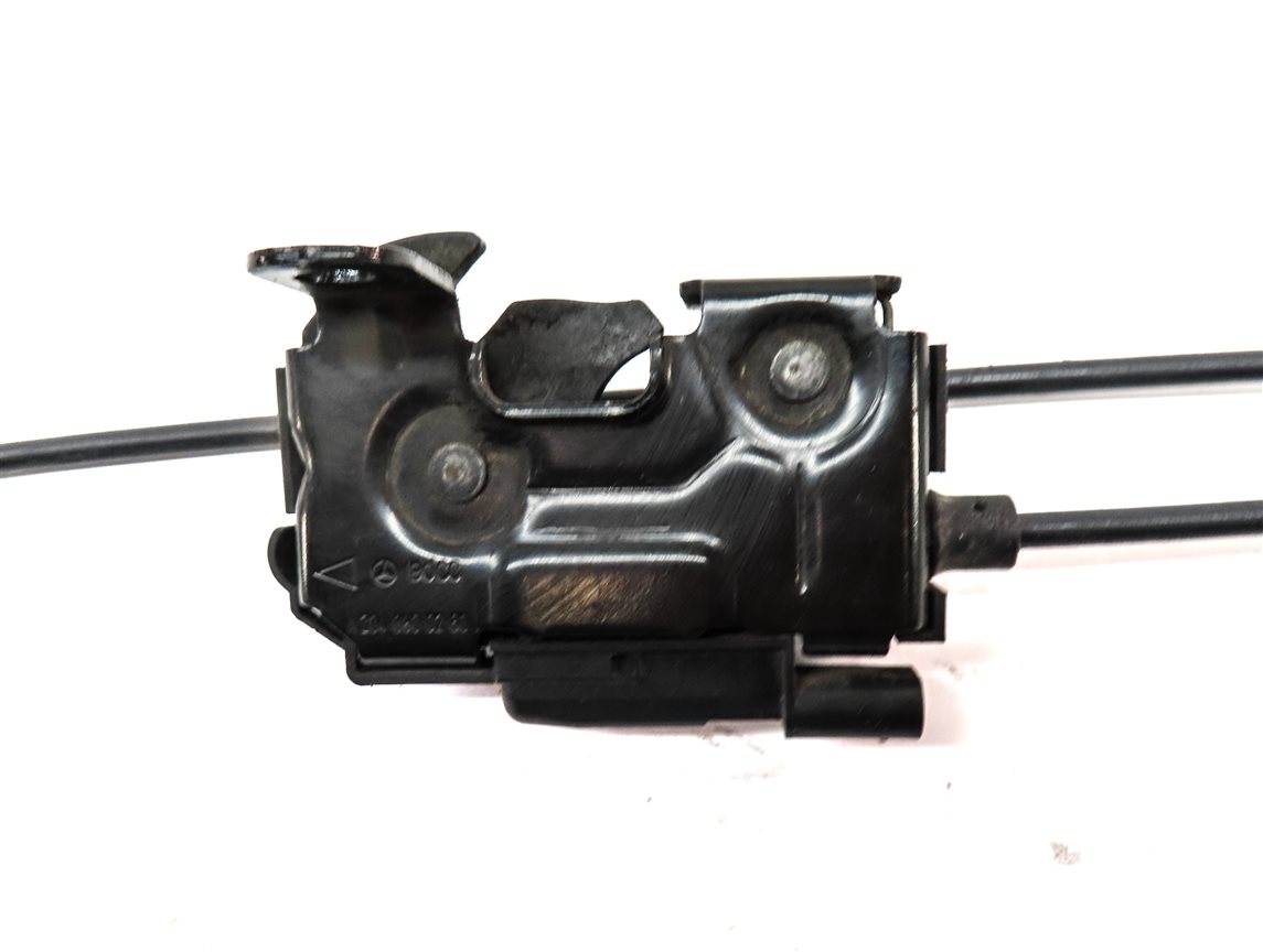 Thumbnail 6: 2012 MERCEDES E350 SEDAN (W212) FRONT LEFT & RIGHT HOOD SAFETY LATCH SET/2