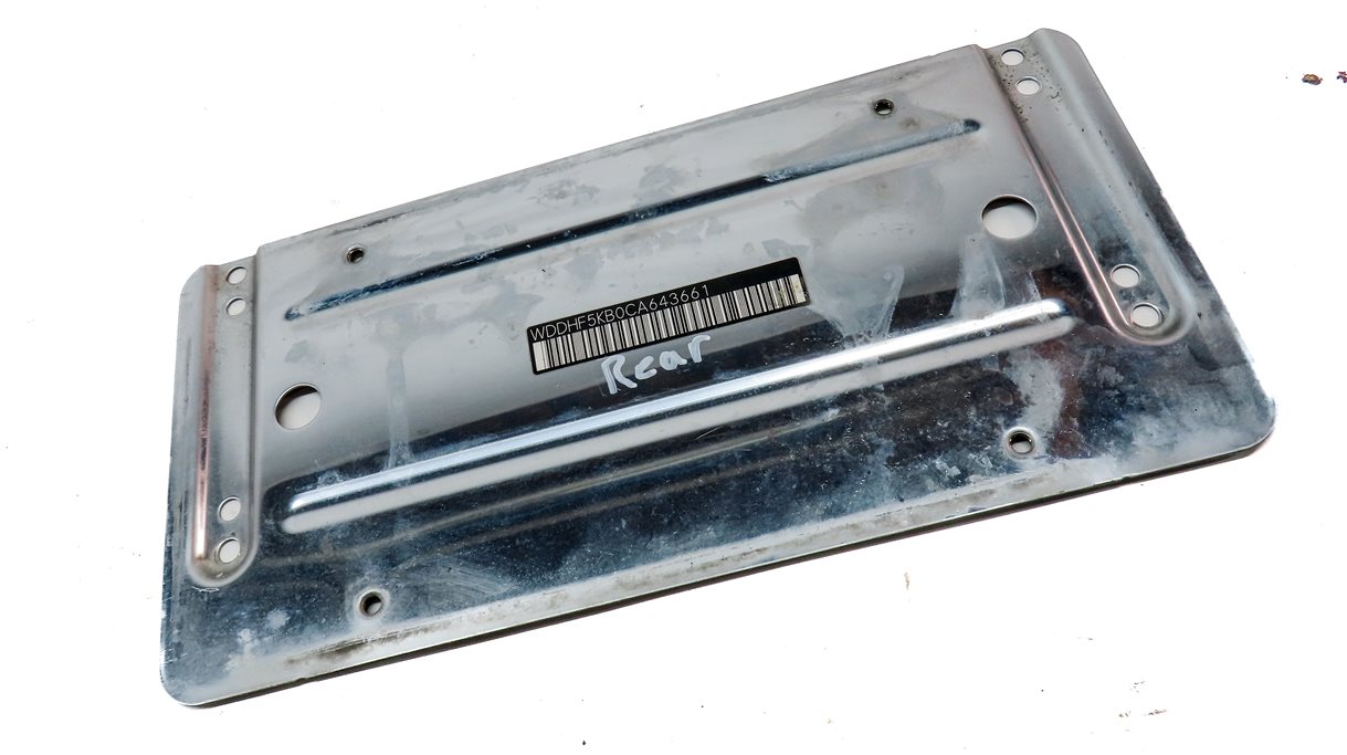 Thumbnail 3: 2012 MERCEDES E350 (W212) REAR TRUNK LID MOUNT LICENSE PLATE BRACKET (CHROME)