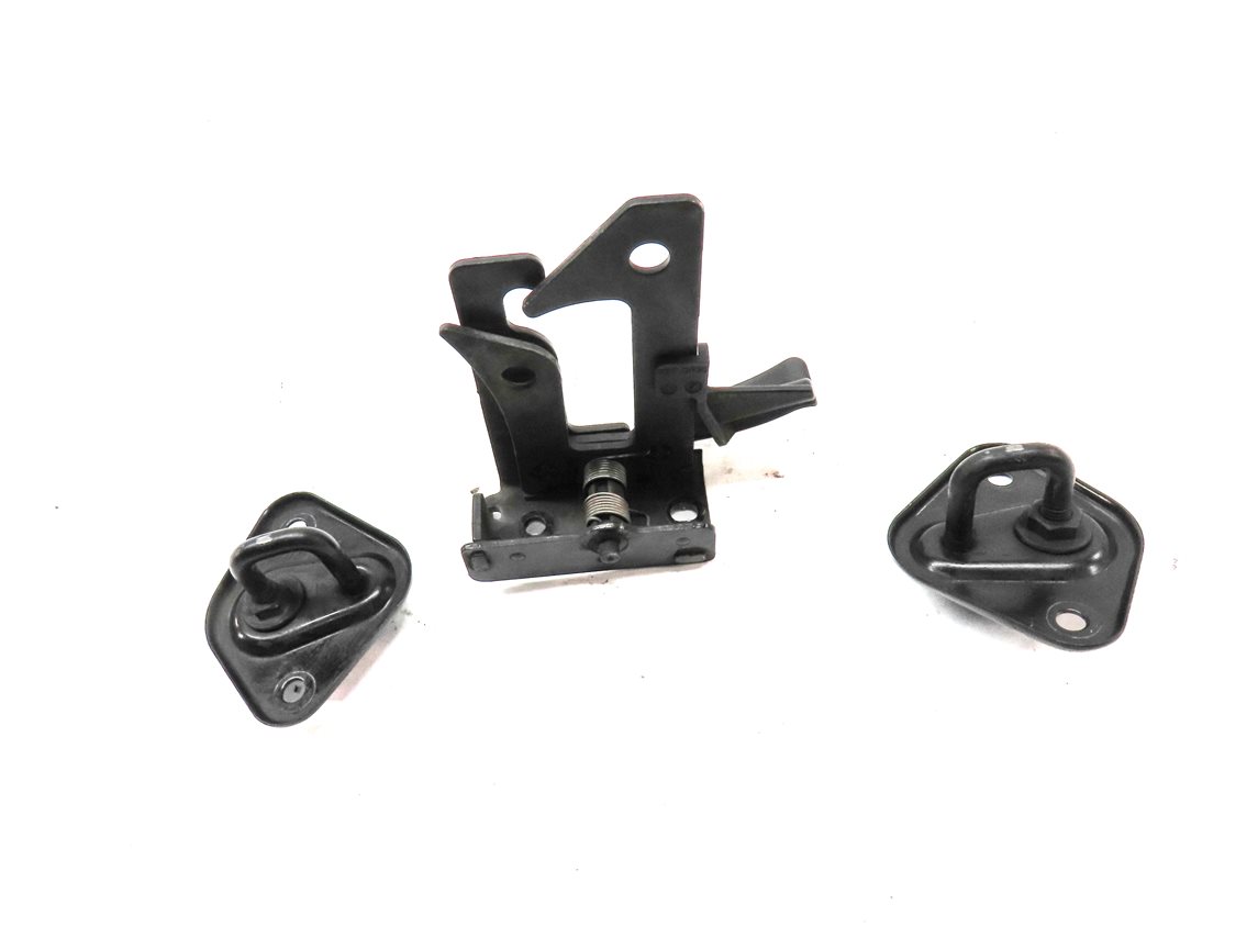 Thumbnail 2: 2012 MERCEDES E350 SEDAN (W212) FRONT HOOD SAFETY CATCH HOOK LOCK LATCH SET/3