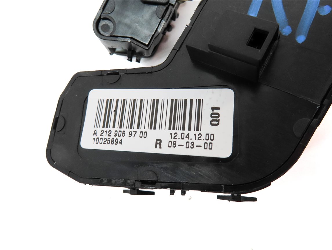 Thumbnail 6: 2012 MERCEDES E350 SEDAN (W212) FRONT RIGHT PASSENGER MEMORY SEAT ADJUST SWITCH