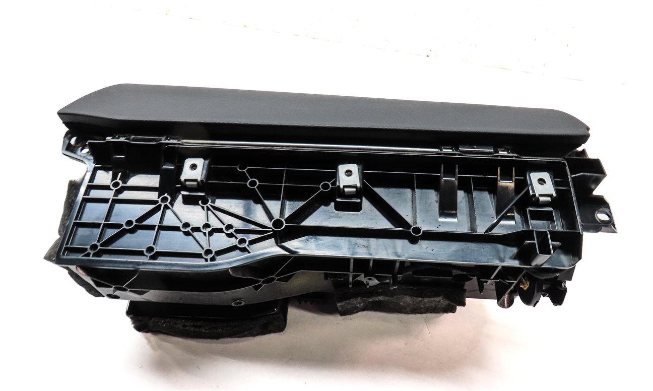 Thumbnail 4: 10-12 MERCEDES E350 E63 E550 W212 FRONT RIGHT PASSENGER GLOVEBOX (Black)