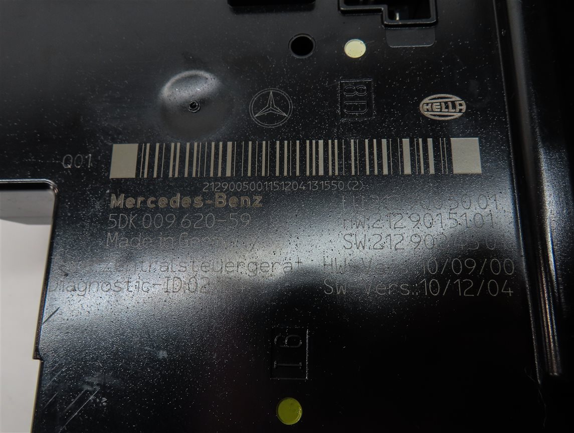 Thumbnail 5: 11-12 MERCEDES E350 E550 CLS550 (W212 W218) REAR SIGNAL ACQUISITION MODULE SAM