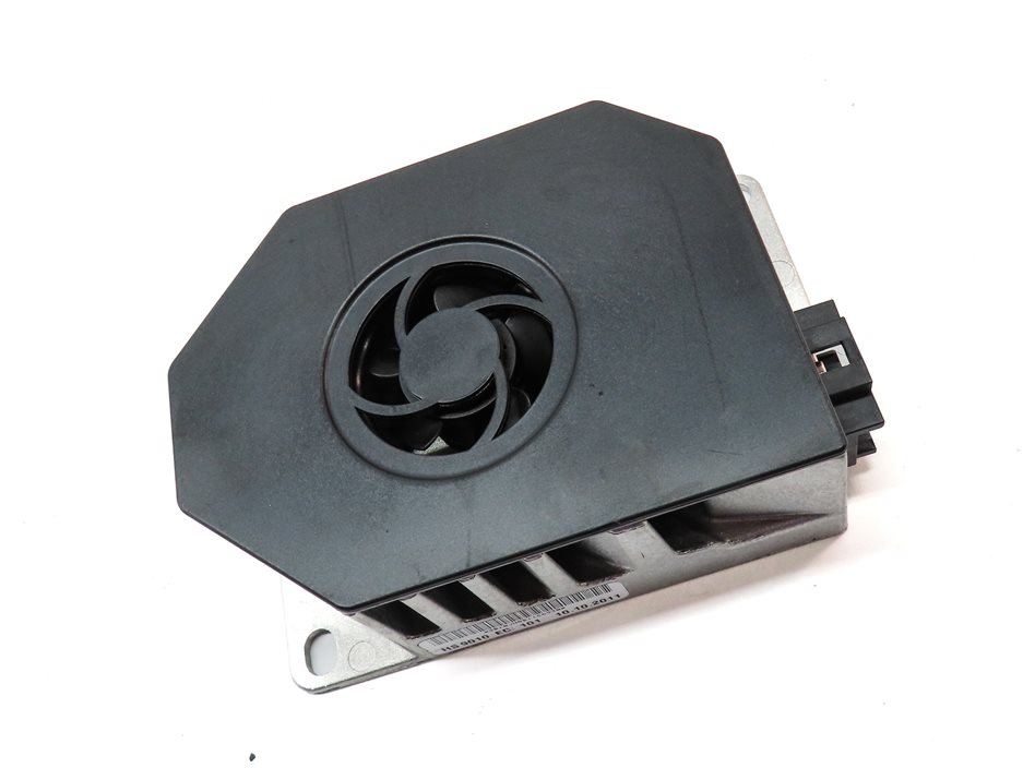 Thumbnail 3: 2012 MERCEDES E350 (W212) RADIO STEREO SOUND SYSTEM SUBWOOFER AMP AMPLIFIER