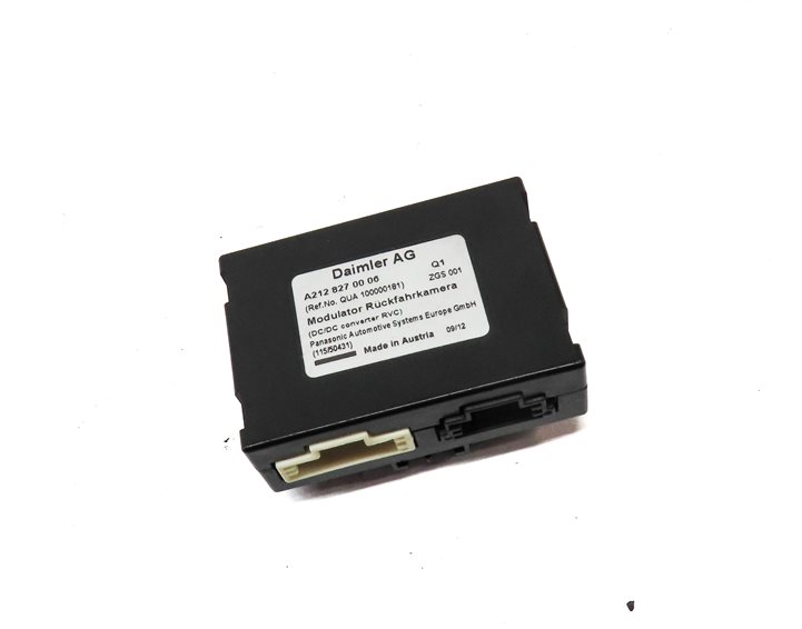 Thumbnail 3: 2012 MERCEDES E350 SEDAN (W212) REARVIEW CAMERA CONTROL MODULE