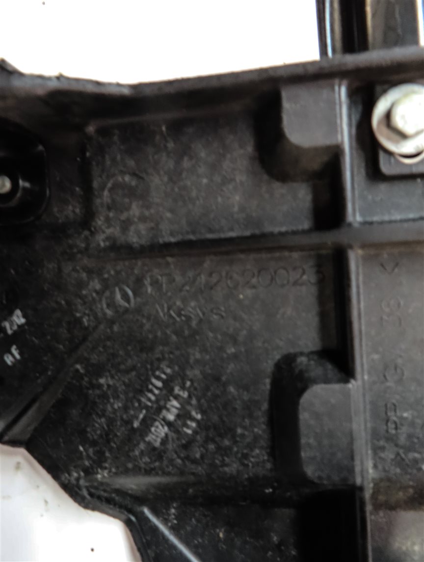 Thumbnail 7: 2012 MERCEDES E350 SEDAN (W212) FRONT LEFT DRIVER HEADLIGHT MOUNT BRACKET
