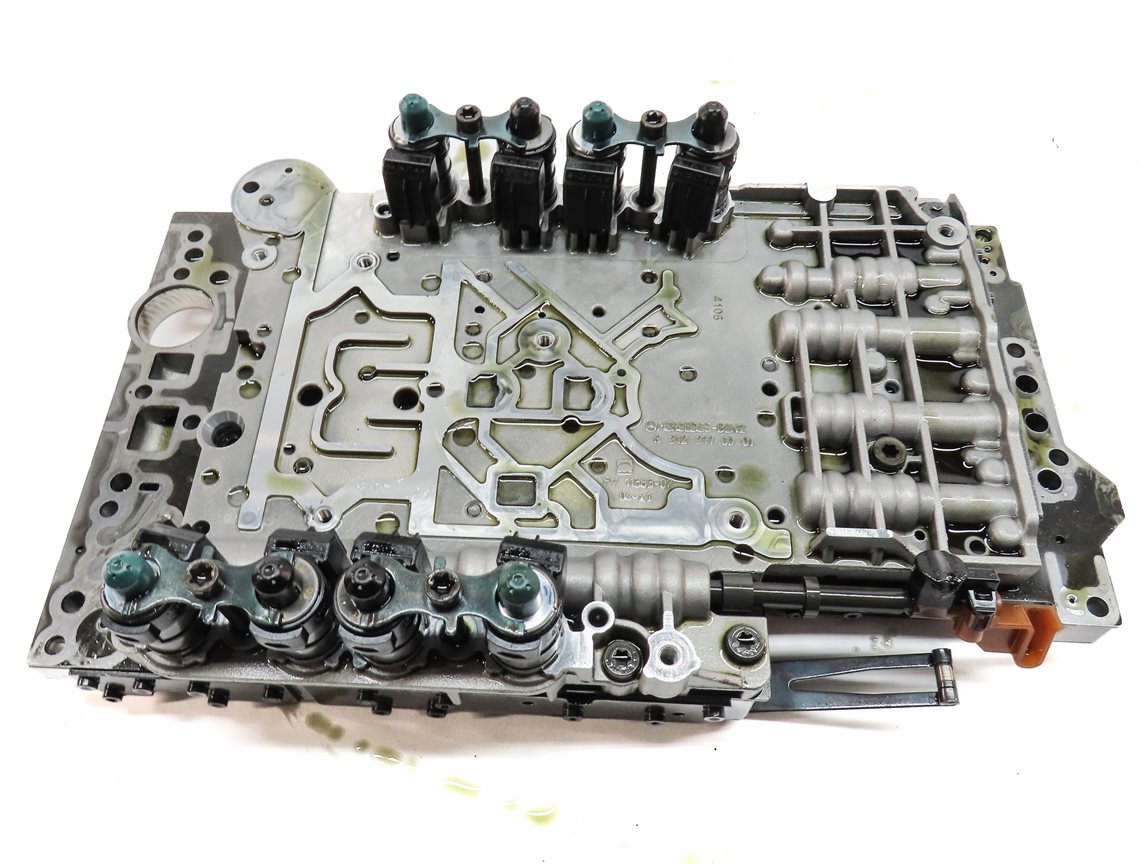 Thumbnail 4: 2012 MERCEDES E350 SEDAN (W212) AUTOMATIC TRANSMISSION VALVE BODY BLOCK