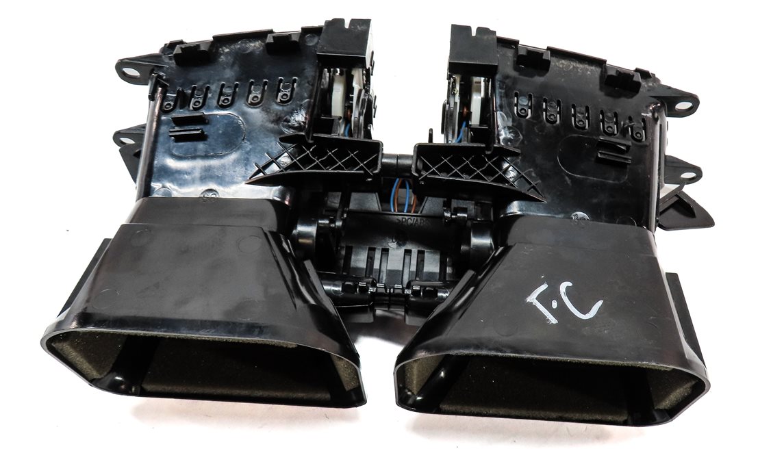 Thumbnail 5: 2012 MERCEDES E350 SEDAN (W212) FRONT CENTER DASH HEAT AIR AC DUAL VENT (Black)