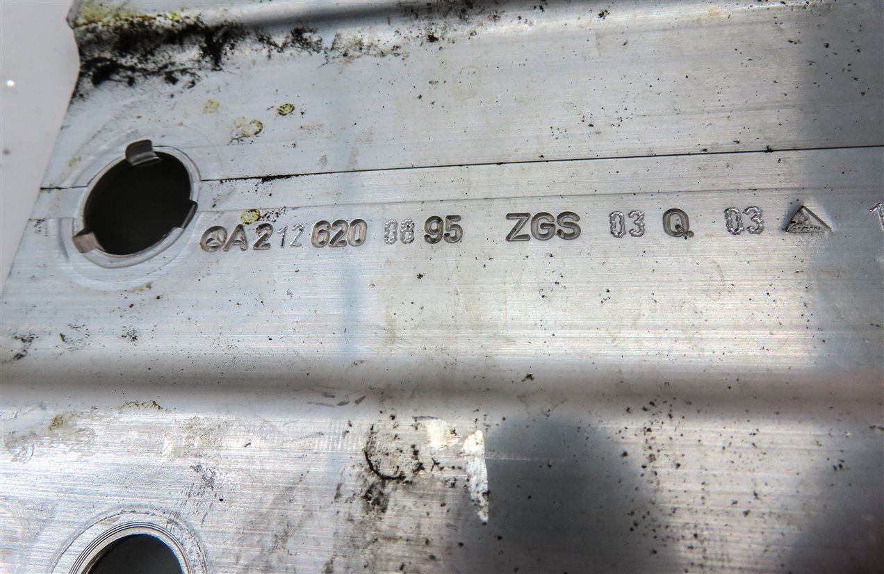 Thumbnail 6: 10-18 MERCEDES E300 E350 E400 E550 CLS550 FRONT LEFT/RIGHT BUMPER BRACKET SET/2