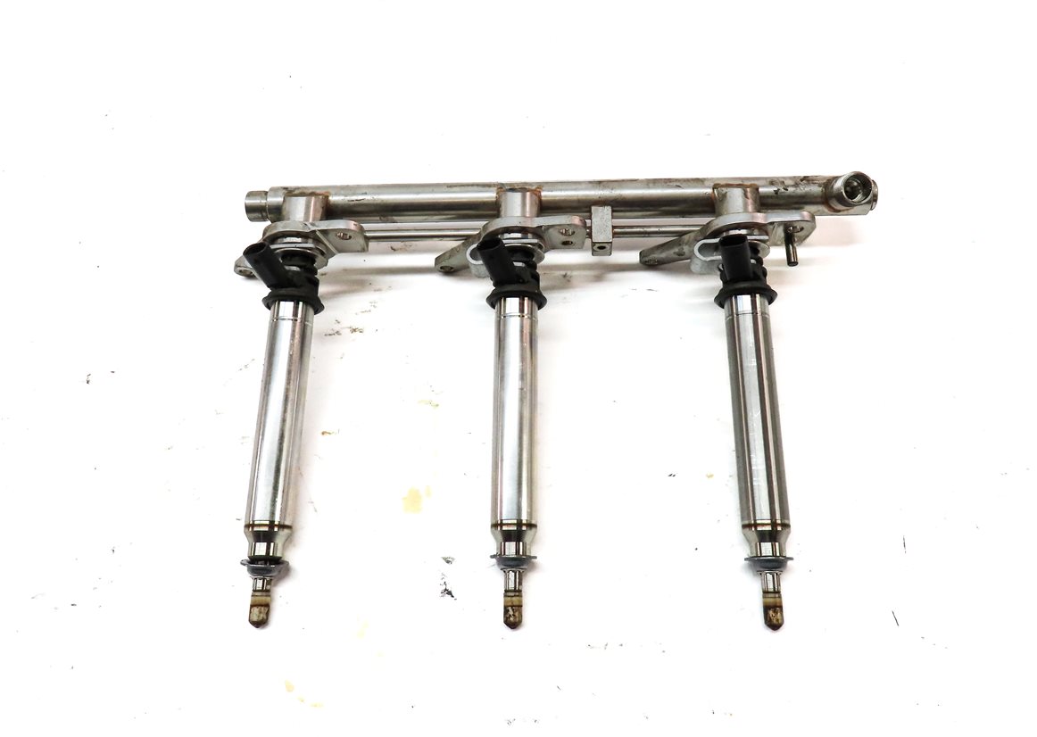 Thumbnail 5: 2013 MERCEDES E350 SEDAN (W212) 3.5L ENGINE FUEL INJECTOR w/ RAIL SET