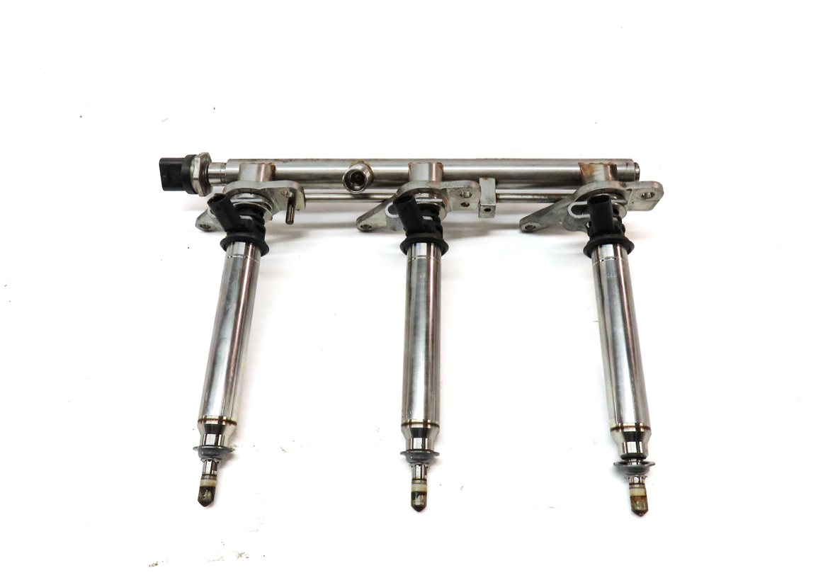 Thumbnail 6: 2013 MERCEDES E350 SEDAN (W212) 3.5L ENGINE FUEL INJECTOR w/ RAIL SET