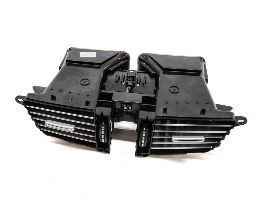 Thumbnail 1: 2013 MERCEDES E350 SEDAN (W212) FRONT CENTER DASH HEAT AIR AC DUAL VENT (Black)