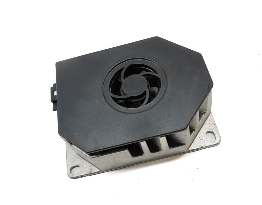 Thumbnail 3: 13 MERCEDES E350 SEDAN (W212) STEREO AUDIO SOUND SYSTEM SUBWOOFER AMPLIFIER AMP