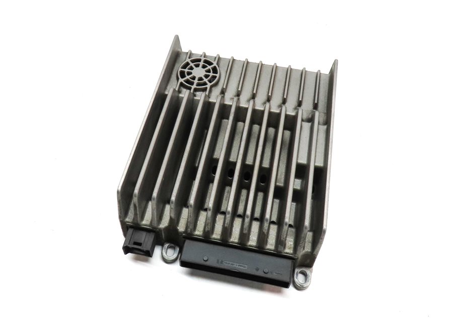 Thumbnail 1: 2013 MERCEDES E350 SEDAN (W212) RADIO STEREO SOUND SYSTEM AMPLIFIER AMP