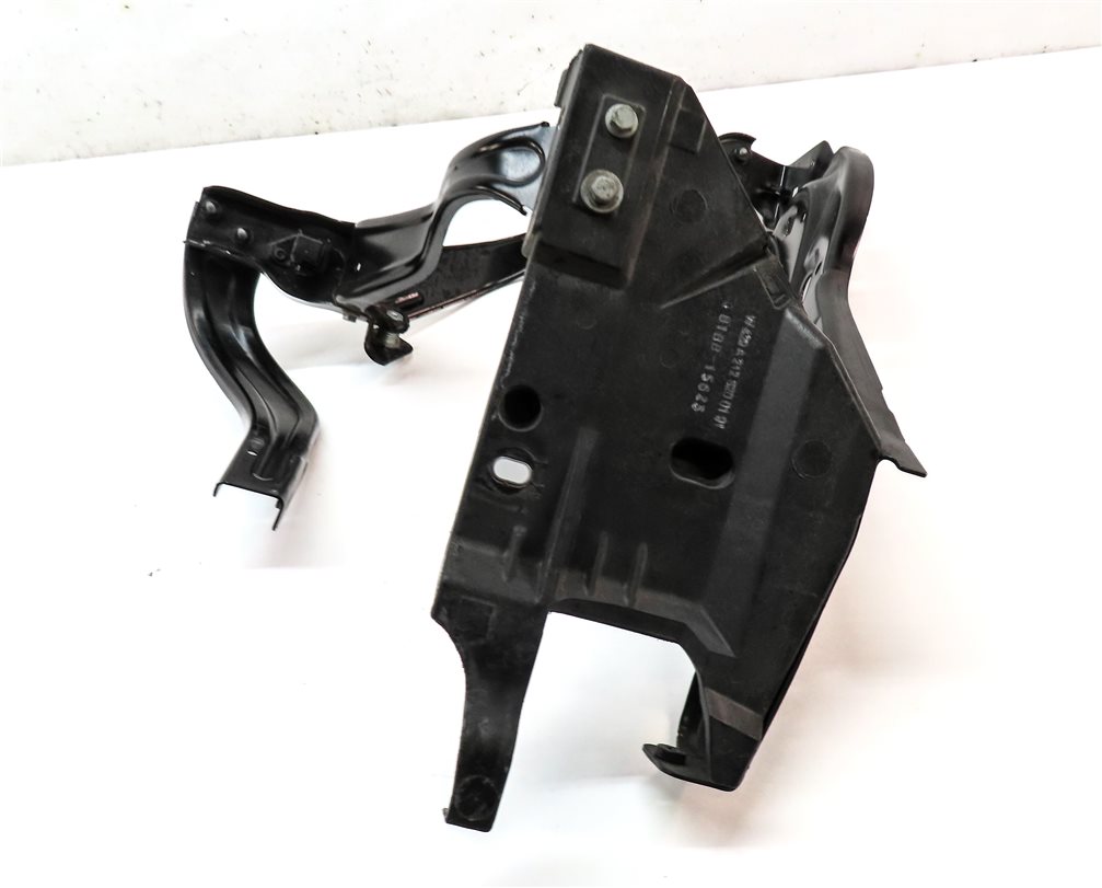 Thumbnail 6: 2013 MERCEDES E350 SEDAN (W212) FRONT LEFT DRIVER HEADLIGHT LAMP MOUNT BRACKET