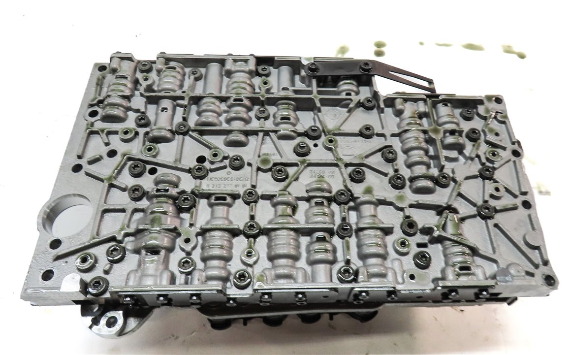 Thumbnail 5: 12-13 MERCEDES E350 (W212) RWD 722.9 AUTOMATIC TRANSMISSION VALVE BODY BLOCK