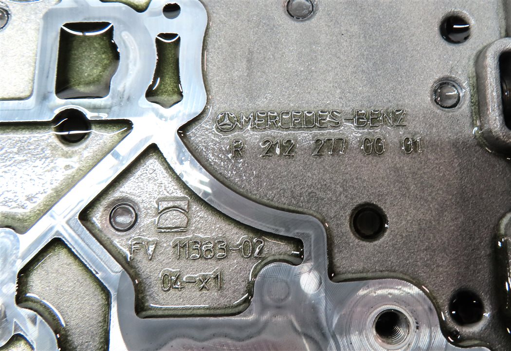 Thumbnail 7: 12-13 MERCEDES E350 (W212) RWD 722.9 AUTOMATIC TRANSMISSION VALVE BODY BLOCK