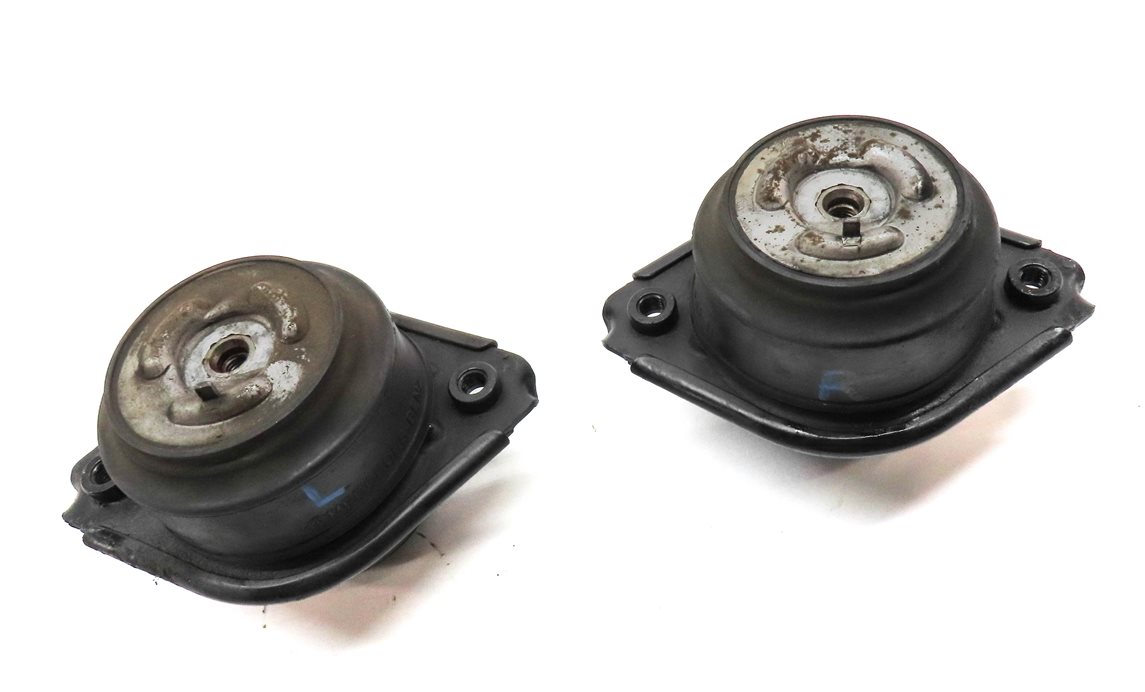 Thumbnail 3: 10 MERCEDES GL450 (X164) 4.6L 273.923 FRONT LEFT & RIGHT ENGINE MOTOR MOUNT SET