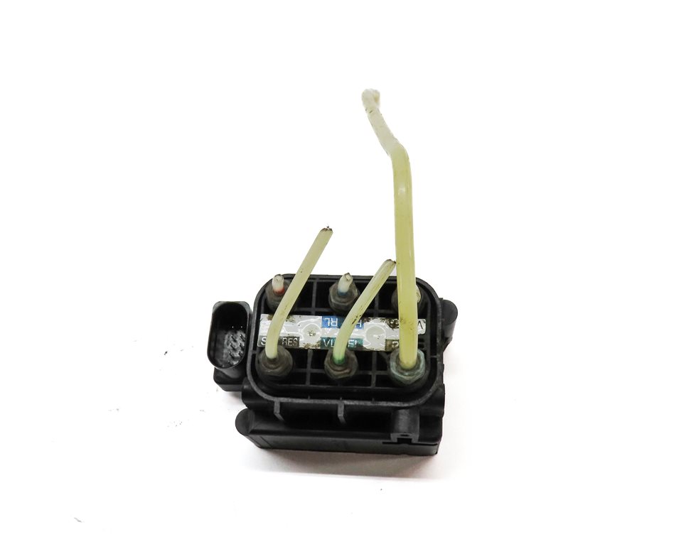 Thumbnail 2: 2010 MERCEDES GL450 (X164) AIR SUSPENSION RIDE HEIGHT VALVE BLOCK SOLENOID