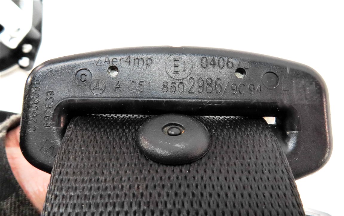 Thumbnail 5: 10-12 MB GL350 GL450 GL550 (X164) LEFT FRONT DRIVER SEATBELT RETRACTOR (Black)
