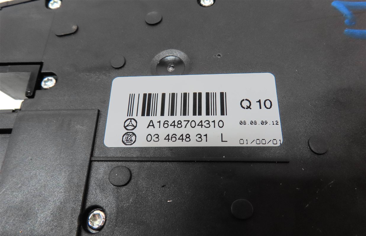Thumbnail 6: 2010 MERCEDES GL450 (X164) FRONT LEFT DRIVER MEMORY SEAT POSITION ADJUST SWITCH