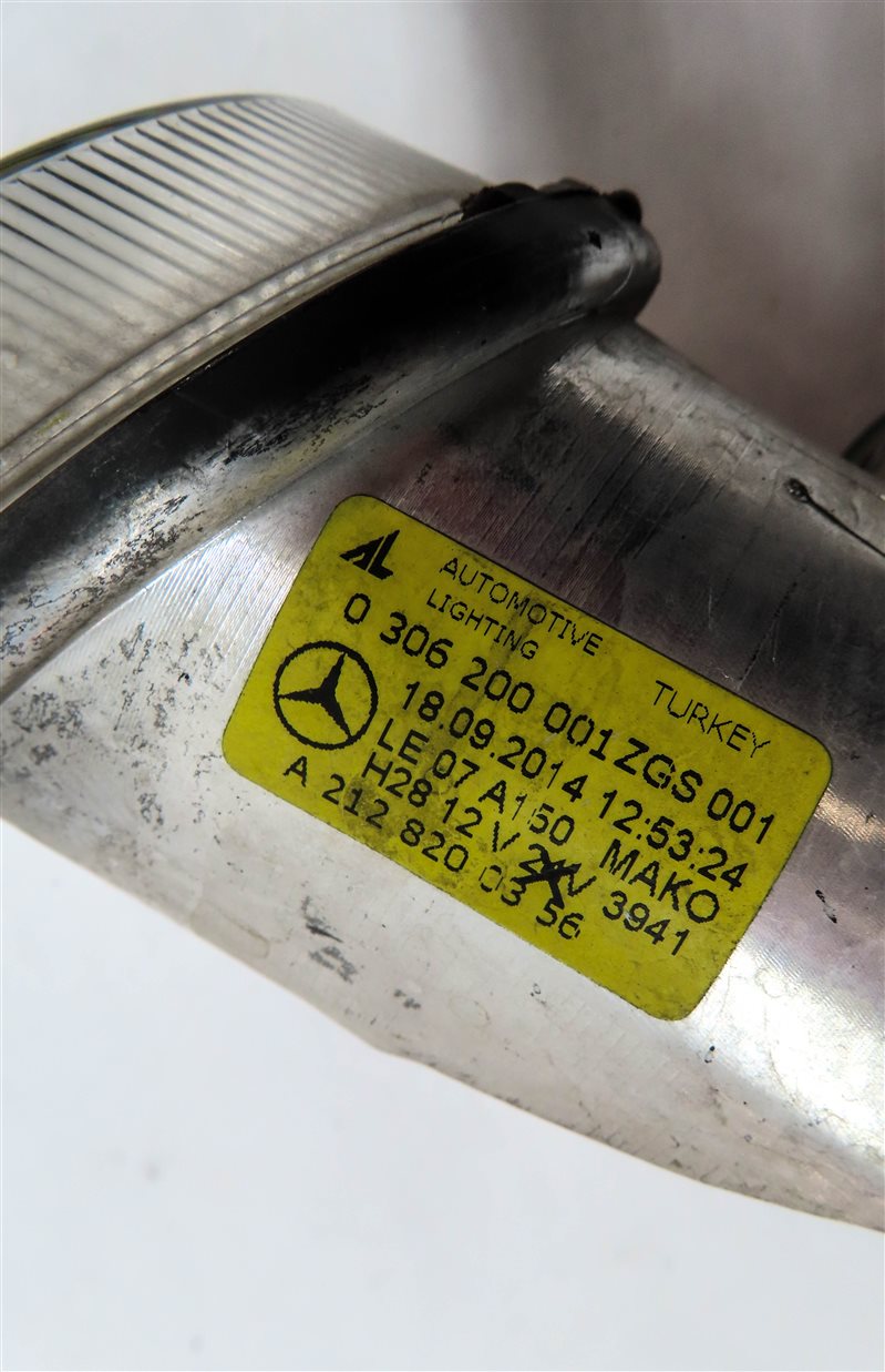 Thumbnail 10: 06-13 MERCEDES B C CL GL GLA ML S CLS (X164 X204 W164 W221) LEFT FOGLIGHT LAMP