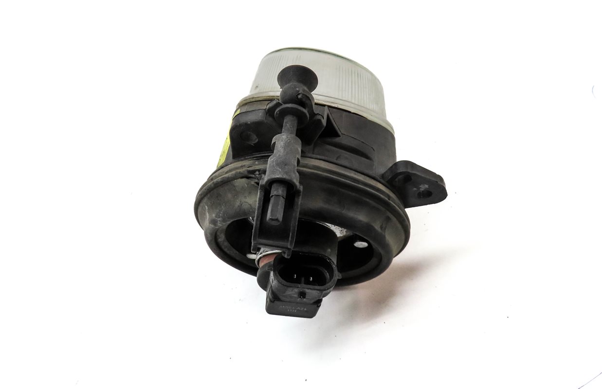 Thumbnail 6: 06-13 MERCEDES B C CL GL GLA ML S CLS (X164 X204 W164 W221) LEFT FOGLIGHT LAMP