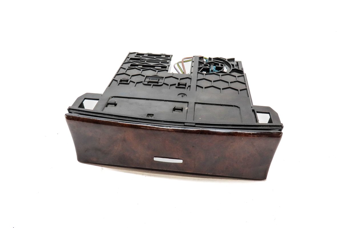 2010 MERCEDES GL450 (X164) FRONT CENTER CONSOLE ASHTRAY w/ 12 LIGHTER OUTLET