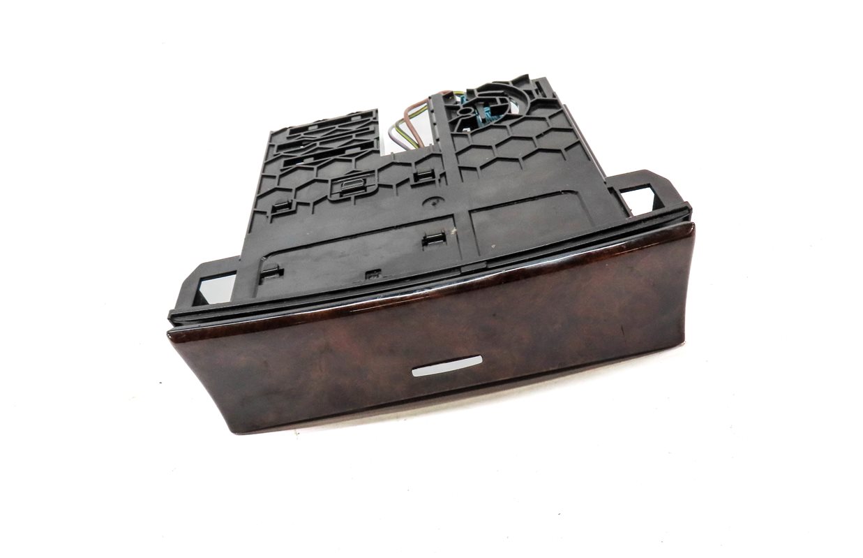 Thumbnail 3: 2010 MERCEDES GL450 (X164) FRONT CENTER CONSOLE ASHTRAY w/ 12 LIGHTER OUTLET