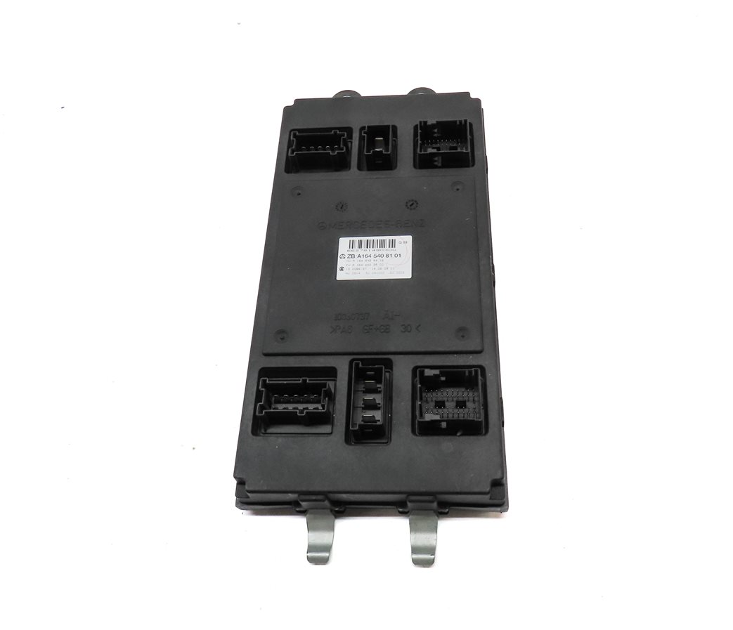 Thumbnail 2: 2009-2011 MERCEDES GL ML R (W164 W251 X164) FRONT SIGNAL ACQUISITION MODULE SAM