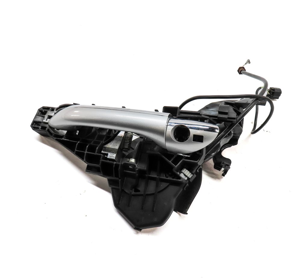 Thumbnail 1: 2010 MERCEDES GL450 (X164) FRONT LEFT DRIVER EXTERIOR DOOR HANDLE (Silver)