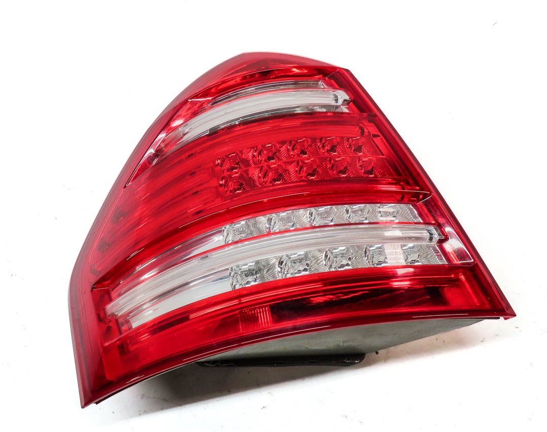 Thumbnail 4: 2010-2012 MB GL350 GL450 GL550 (X164) LEFT DRIVER TAILLIGHT BRAKE LIGHT LAMP
