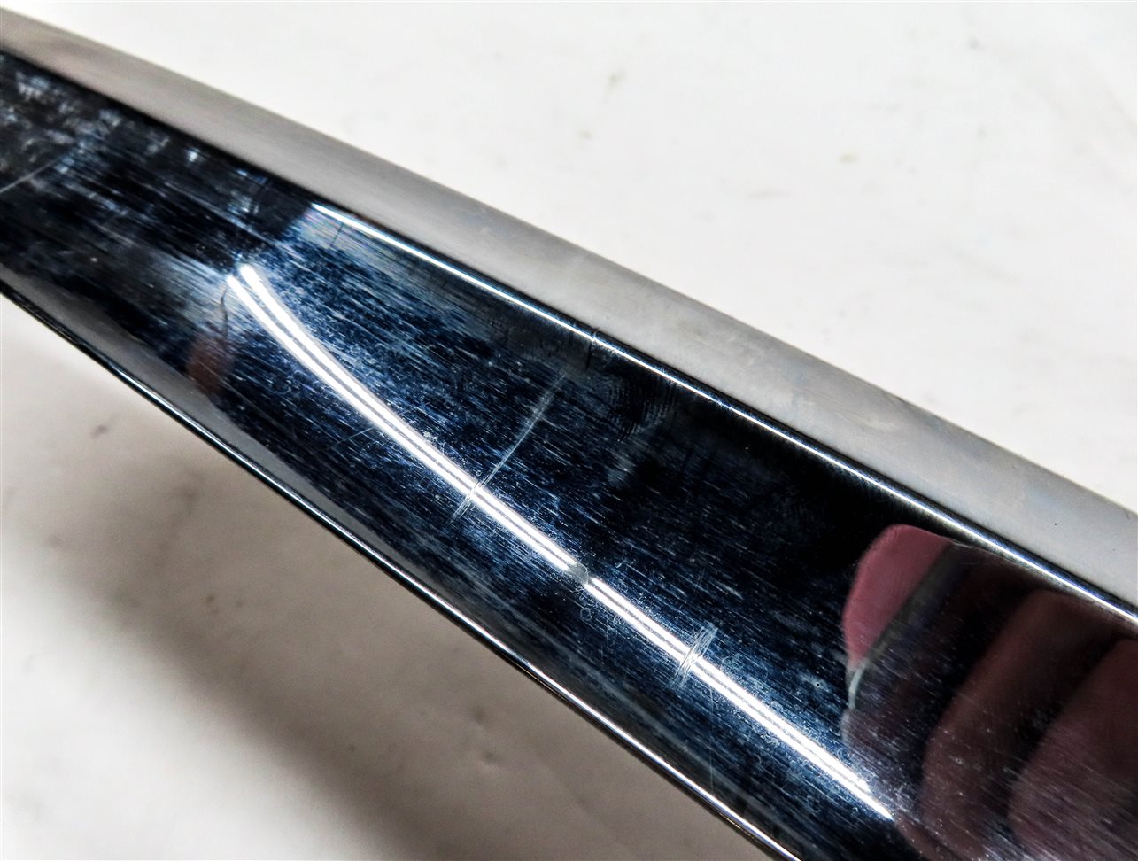 Thumbnail 7: 10 MERCEDES GL450 (X164) REAR TRUNK HATCH LID LICENSE PLATE LIGHT TRIM w/ HANDLE