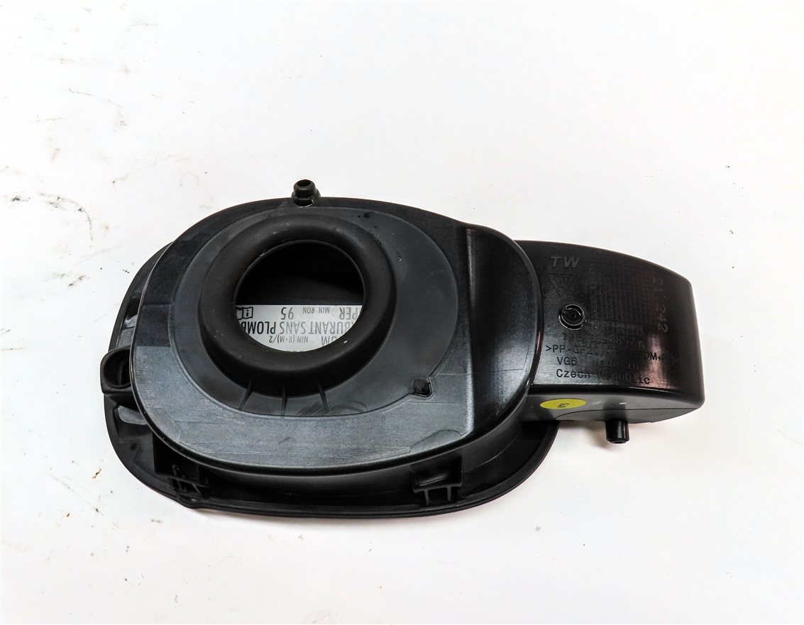 Thumbnail 5: 2011-2018 PORSCHE CAYENNE (958) FUEL TANK DOOR w/ HOUSING (Gray)
