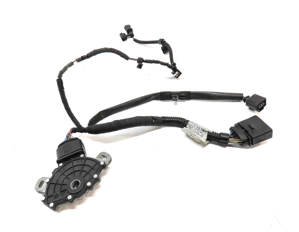 Thumbnail 1: 2011 PORSCHE CAYENNE HYBRID (958) 3.0L AUTO TRANSMISSION NEUTRAL SAFETY SWITCH